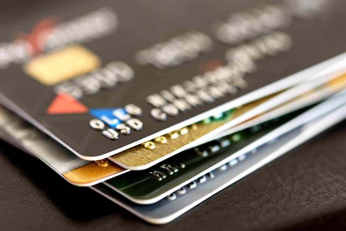 Carte di credito per spese presso negozi o on -line